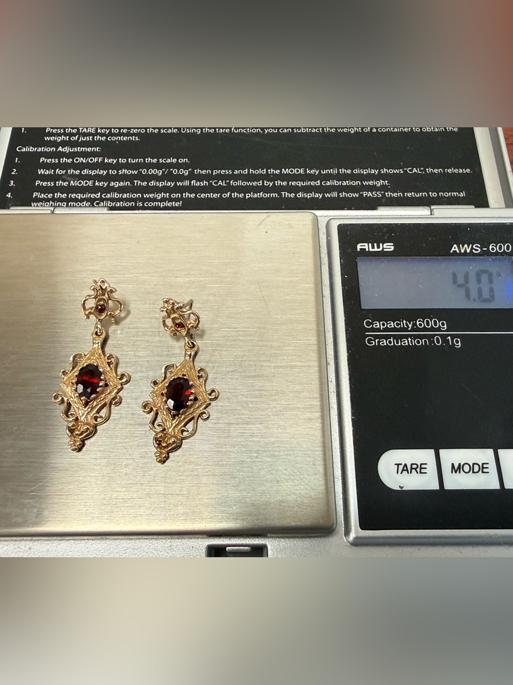 525 14KT Yellow Gold & Natural Garnet Vintage -Style Gold Drop Post Earrings